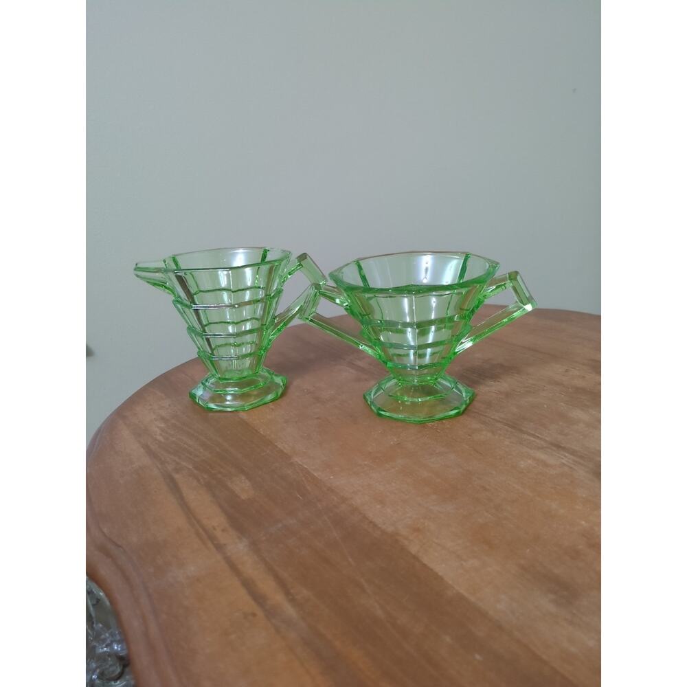Art Deco Indiana Glass Tea Room Green Uranium Glass Creamer And Sugar